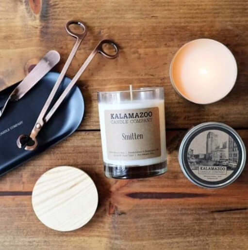 Smitten candle with accessories and tins