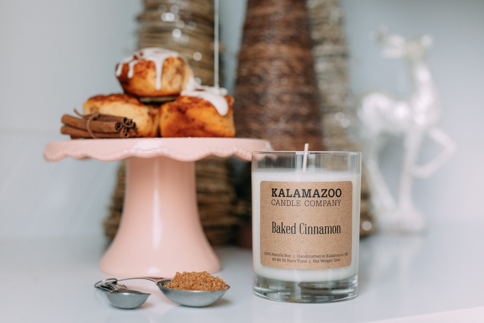 Baked Cinnamon Candle with Cinnamon