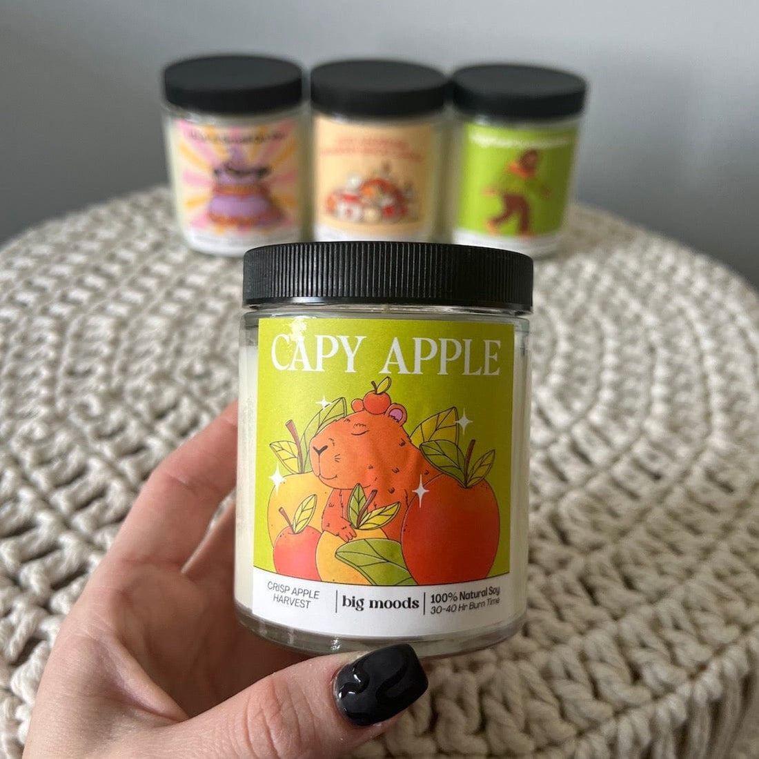 "Capy Apple" Crisp Apple - 5oz Soy Candle
